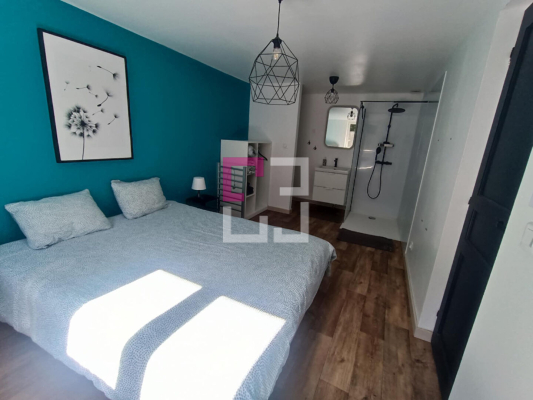 
Maison Sorbais 14 pièce(s) 296.29 m2
