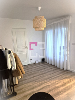 
A louer - Appartement T3 avec balcon rénové à neuf
