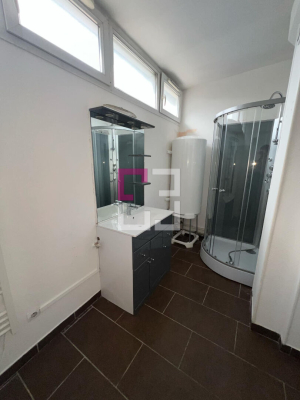 
Immeuble Saint Quentin 6 pièce(s) 130 m2
