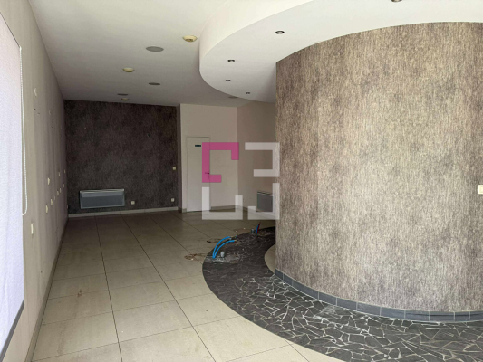 
Local commercial Ognes 4 pièce(s)
