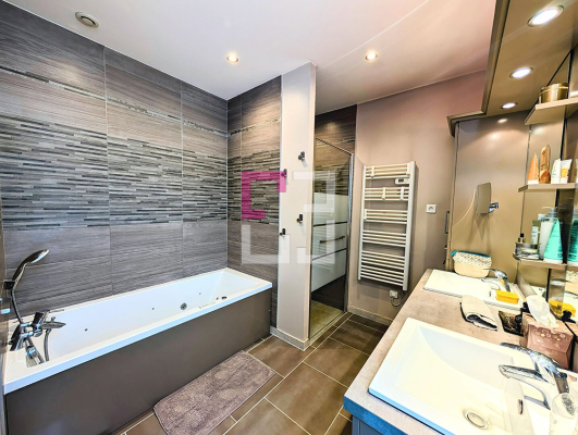 
Maison Guiscard 5 pièce(s) 111 m2
