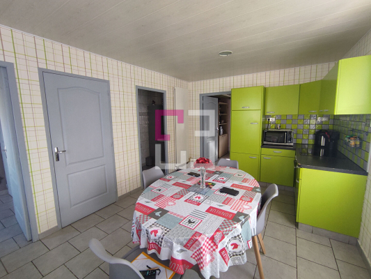 
Maison Mennevret 5 pièce(s) 100 m2
