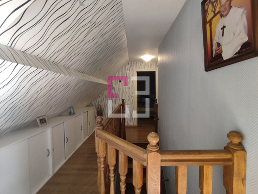 
Maison Mennevret 5 pièce(s) 100 m2
