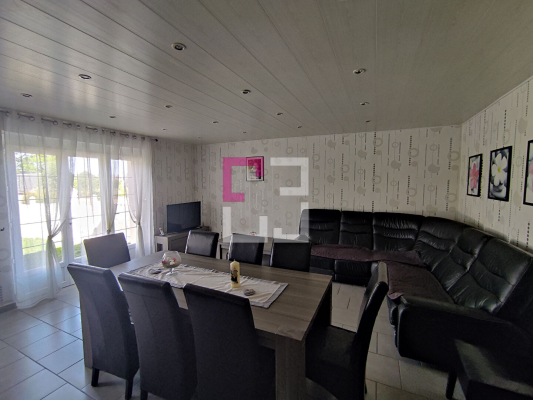 
Maison Mennevret 5 pièce(s) 100 m2
