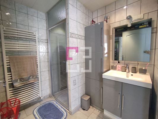 
Maison Mennevret 5 pièce(s) 100 m2
