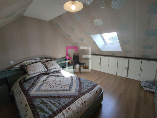 
Maison Mennevret 5 pièce(s) 100 m2
