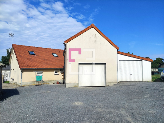 
Maison Mennevret 5 pièce(s) 100 m2
