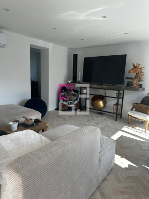 
Maison Pontruet 9 pièce(s) 220 m2
