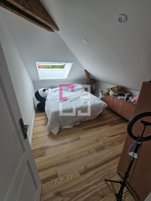 
Maison Pontruet 9 pièce(s) 220 m2
