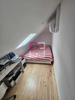 
Maison Pontruet 9 pièce(s) 220 m2
