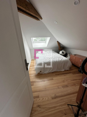 
Maison Pontruet 9 pièce(s) 220 m2
