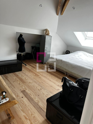 
Maison Pontruet 9 pièce(s) 220 m2
