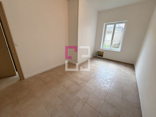 
Appartement Rez-de-chaussée Guise 2 pièce(s) 49 m2
