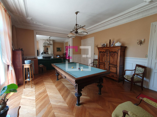 
Maison Ribemont 8 pièce(s) 210 m2
