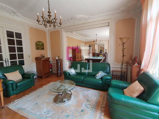 
Maison Ribemont 8 pièce(s) 210 m2
