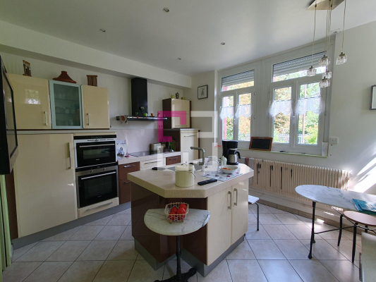 
Maison Ribemont 8 pièce(s) 210 m2
