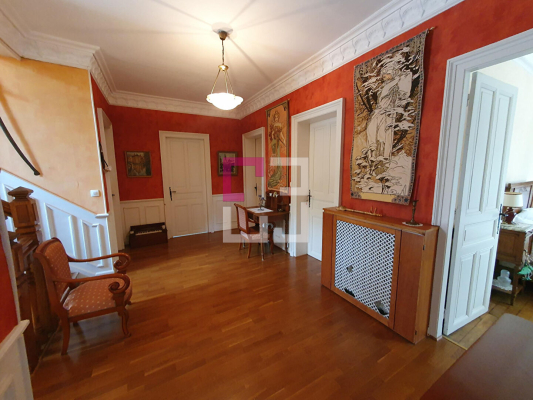 
Maison Ribemont 8 pièce(s) 210 m2
