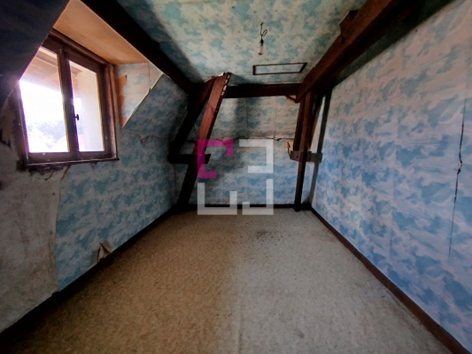 
Maison AISONVILLE ET BERNOVILLE 8 pièces 122 m²
