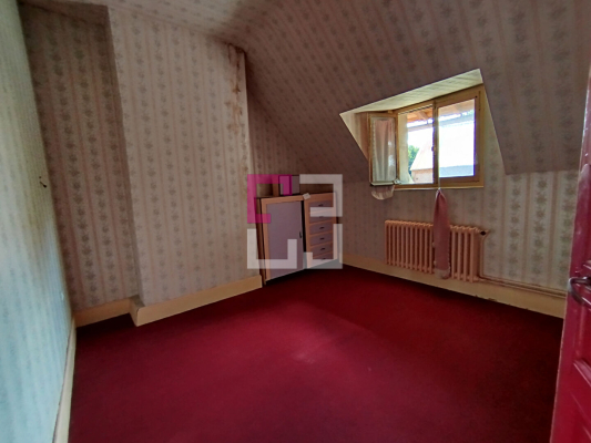 
Maison AISONVILLE ET BERNOVILLE 8 pièces 122 m²
