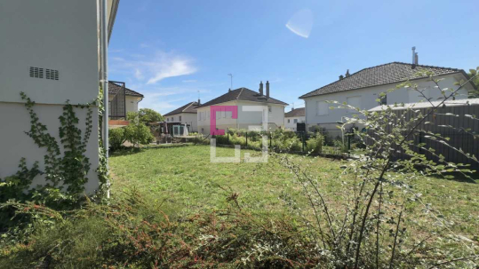 
Maison Bruyeres Et Montberault 5 pièce(s) 85 m2
