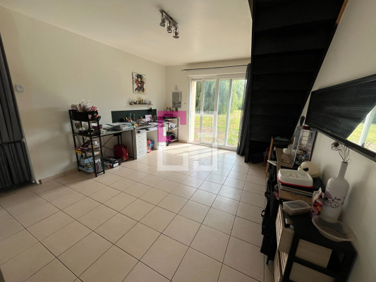 
Maison Servais 7 pièce(s) 123 m2
