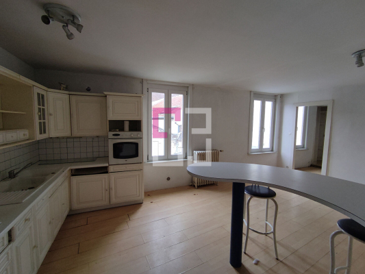
Immeuble Bohain En Vermandois 8 pièce(s) 254 m2
