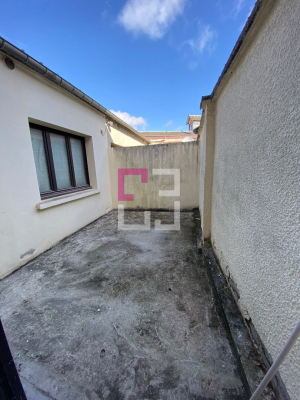
STUDIO à Louer
