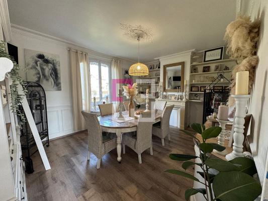 
Maison 9 pièces 204m² NOYON
