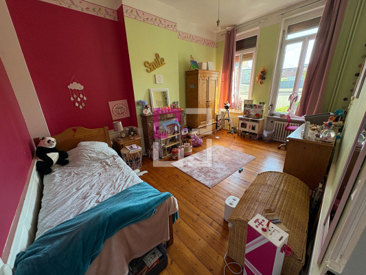 
Maison Saint Quentin 7 pièce(s) 182 m2
