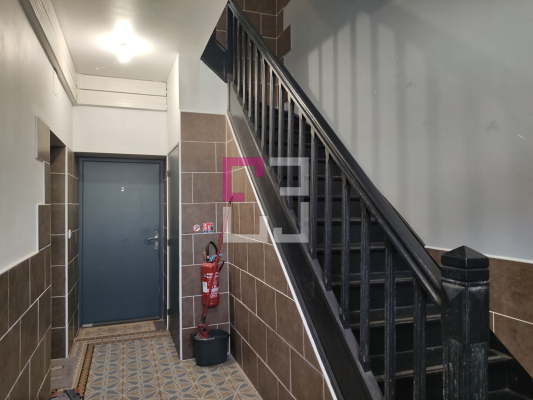 
Immeuble Busigny 8 pièce(s) 196 m2
