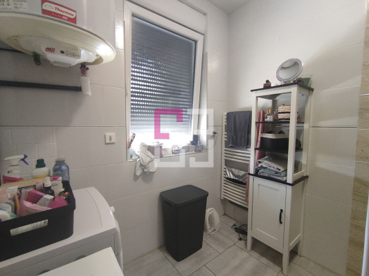 
Immeuble Busigny 8 pièce(s) 196 m2
