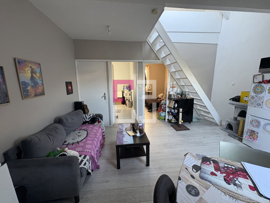 
Immeuble Saint Quentin 6 pièce(s)
