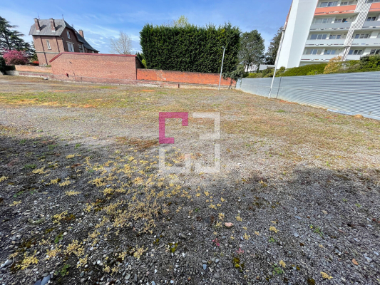 
Terrain St Quentin 2936 m2
