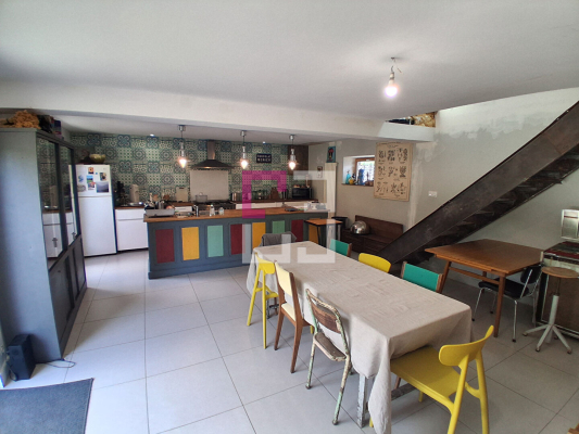 
Maison Vervins 5 pièce(s) 131.02 m2
