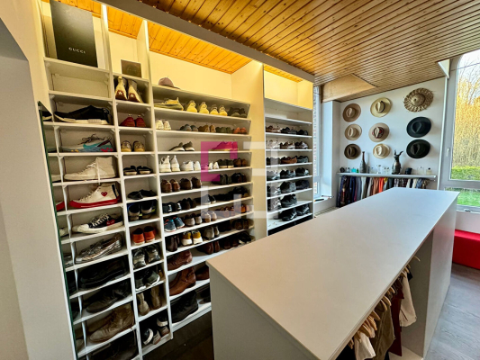 
Ancien moulin 10 pièces 310 m²
