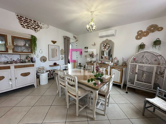 
Maison Versigny 5 pièce(s) 114m²
