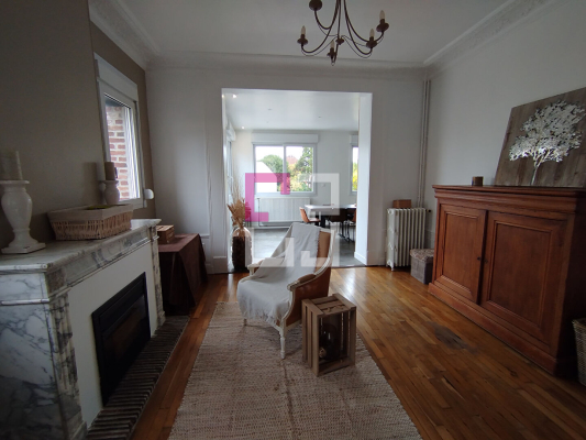 
Maison ORIGNY SAINTE BENOITE 5 pièces 141 m²
