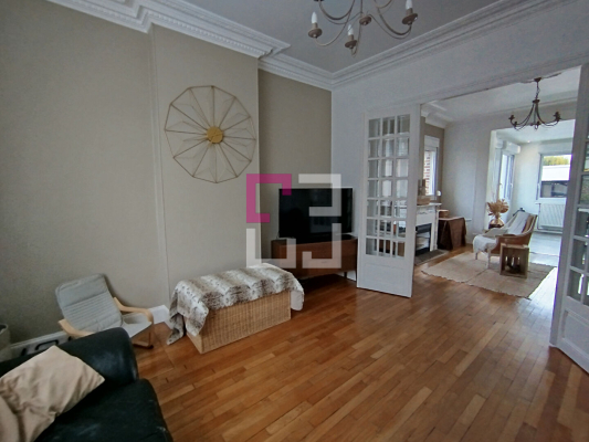 
Maison ORIGNY SAINTE BENOITE 5 pièces 141 m²
