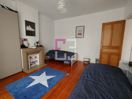 
Maison ORIGNY SAINTE BENOITE 5 pièces 141 m²
