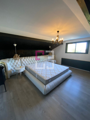 
Loft Saint Quentin 196 m2
