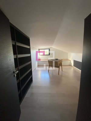 
Loft Saint Quentin 196 m2
