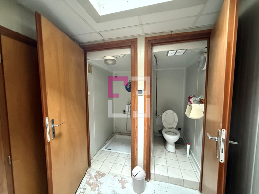 
Parking / box Montcornet 80 m2
