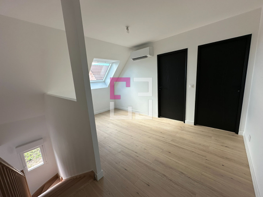 Maison Sinceny 7 pièce(s) 150 m2