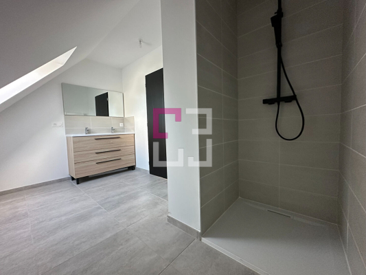 Maison Sinceny 7 pièce(s) 150 m2