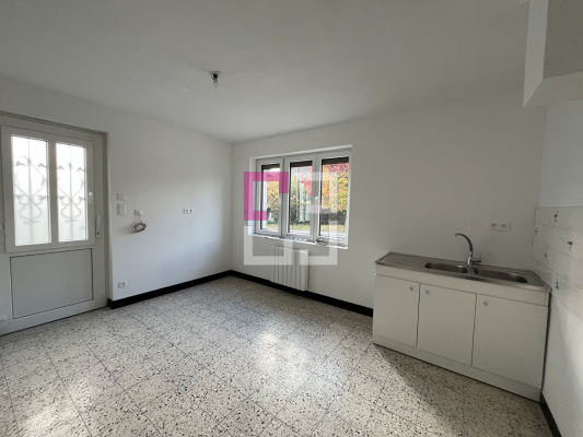 
Maison Fontaine Les Vervins 4 pièce(s) 82.02 m2
