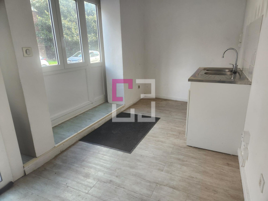 Appartement rez de chaussée TERGNIER