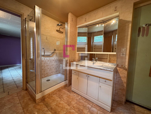 
Maison 4 pièces 150 m2
