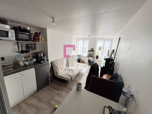 
Studio meublé Guise 18 m2
