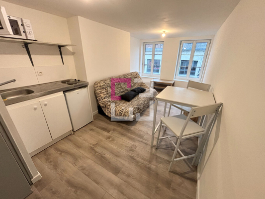 
Studio meublé Guise 18 m2
