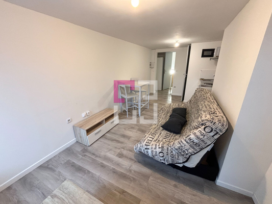 
Studio meublé Guise 18 m2
